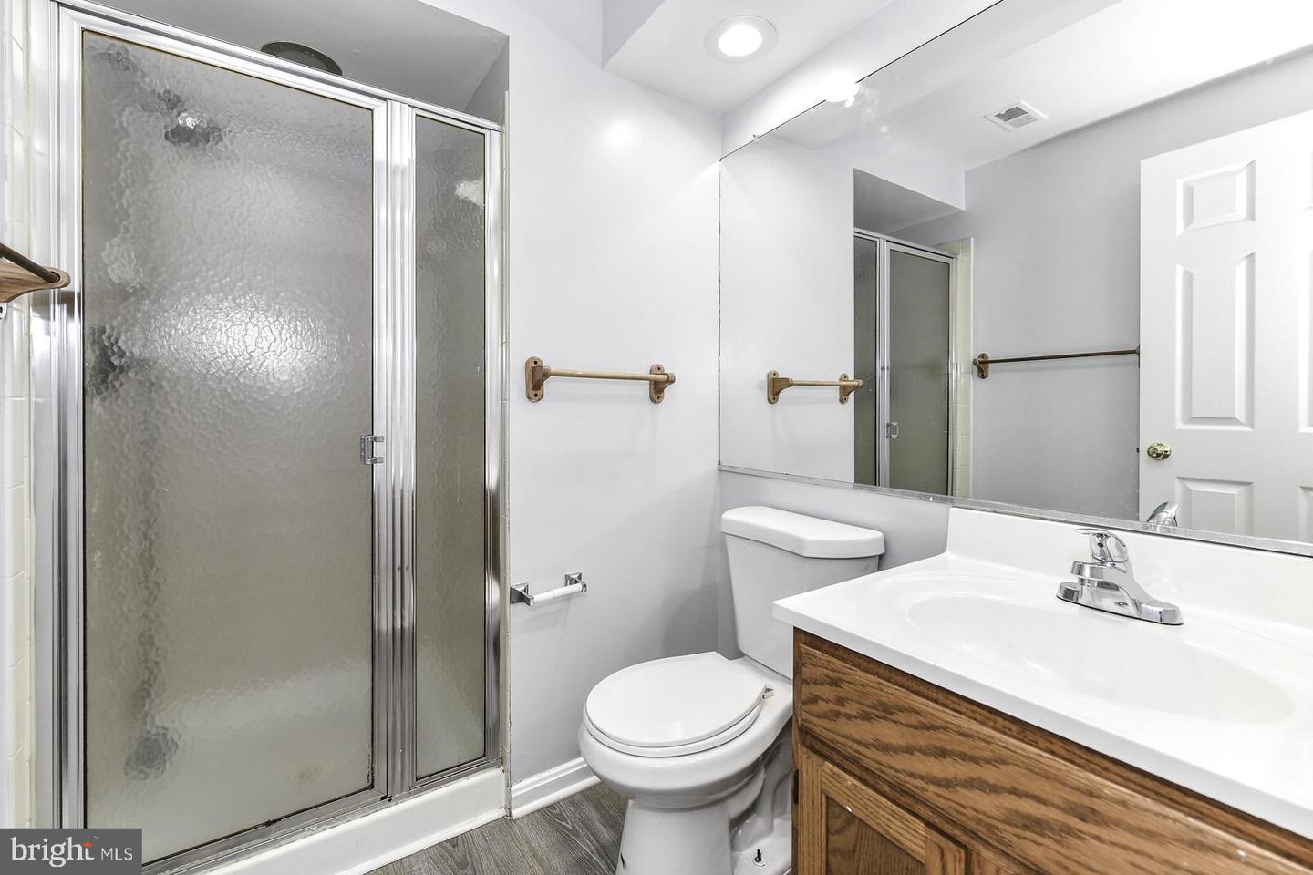 6046 RAINA DR, CENTREVILLE, Virginia 20120, 3 Bedrooms Bedrooms, ,3 BathroomsBathrooms,Residential,For sale,6046 RAINA DR,VAFX2256874 MLS # VAFX2256874