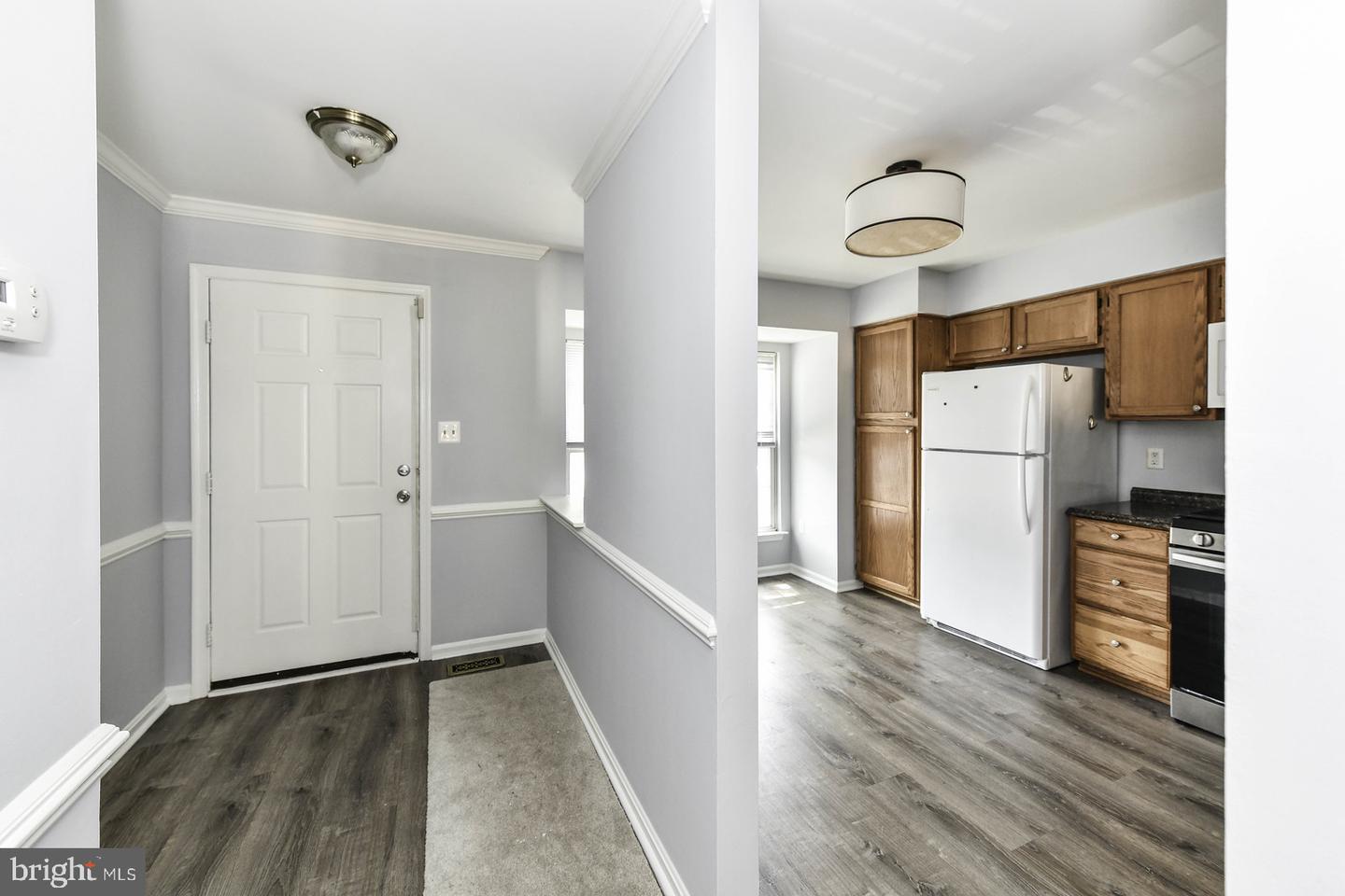 6046 RAINA DR, CENTREVILLE, Virginia 20120, 3 Bedrooms Bedrooms, ,3 BathroomsBathrooms,Residential,For sale,6046 RAINA DR,VAFX2256874 MLS # VAFX2256874