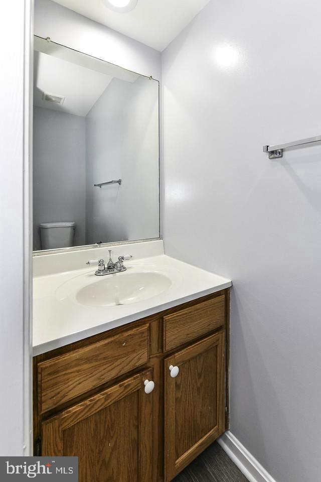 6046 RAINA DR, CENTREVILLE, Virginia 20120, 3 Bedrooms Bedrooms, ,3 BathroomsBathrooms,Residential,For sale,6046 RAINA DR,VAFX2256874 MLS # VAFX2256874