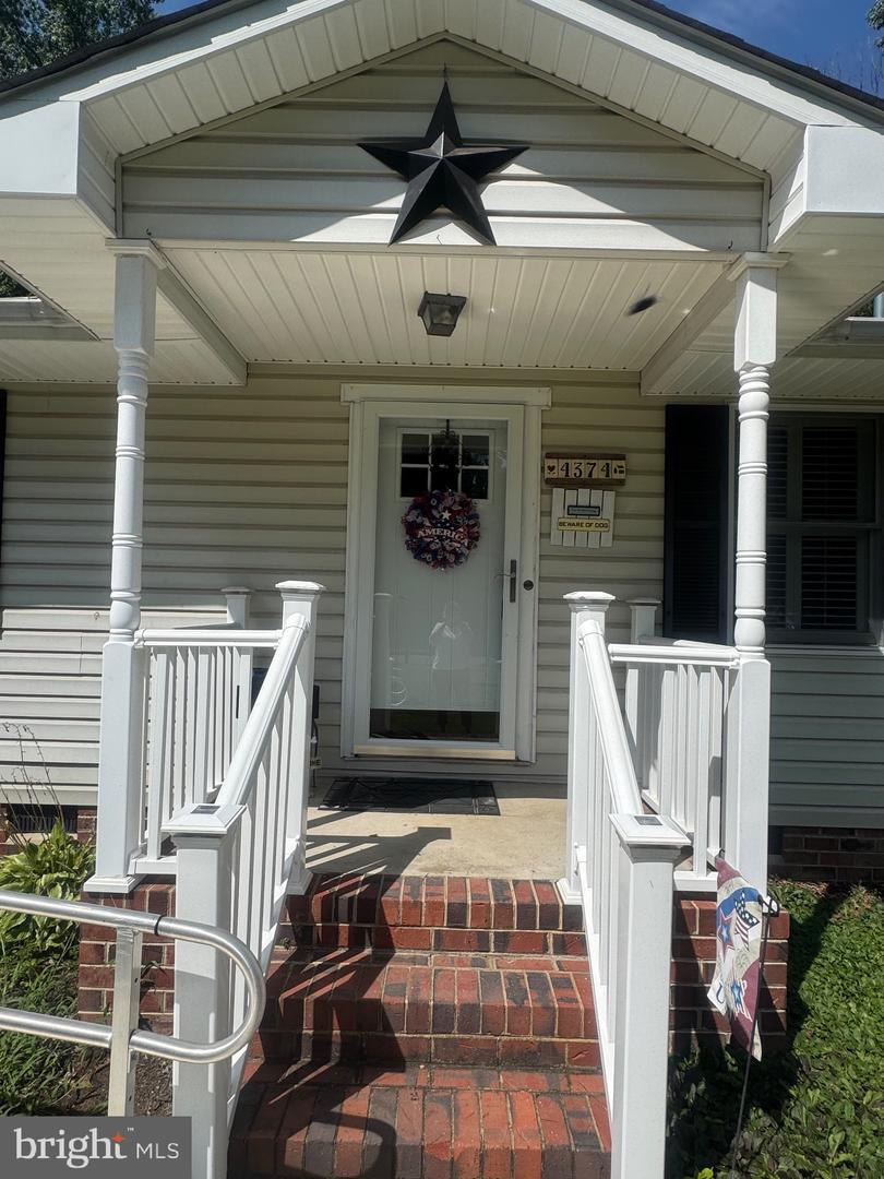 4374 ALBEMARLE CT, KING GEORGE, Virginia 22485, 3 Bedrooms Bedrooms, ,2 BathroomsBathrooms,Residential,For sale,4374 ALBEMARLE CT,VAKG2006734 MLS # VAKG2006734