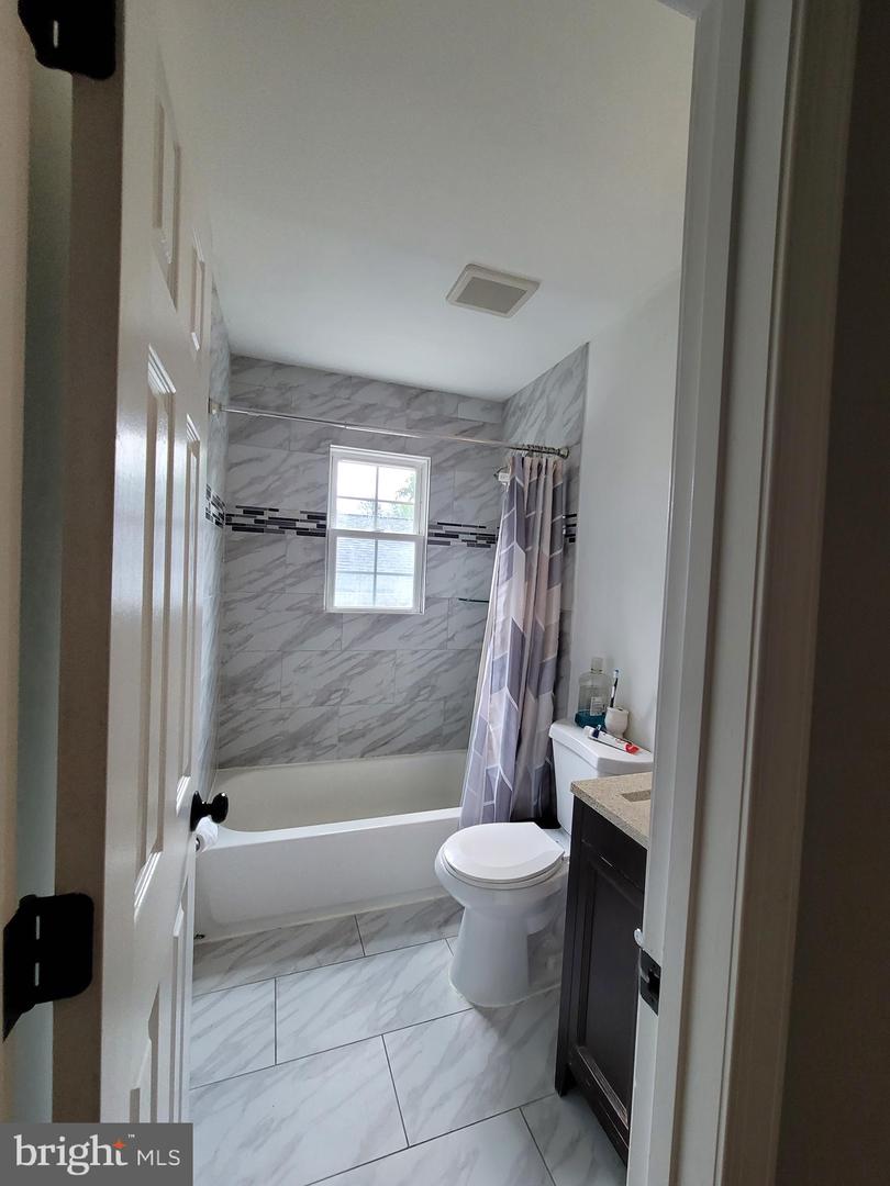 9111 YORKSHIRE LN, MANASSAS, Virginia 20111, 4 Bedrooms Bedrooms, ,3 BathroomsBathrooms,Residential,For sale,9111 YORKSHIRE LN,VAPW2099758 MLS # VAPW2099758