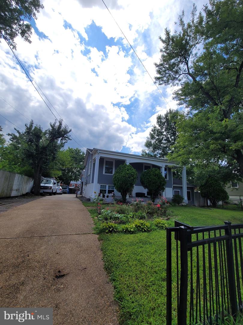 9111 YORKSHIRE LN, MANASSAS, Virginia 20111, 4 Bedrooms Bedrooms, ,3 BathroomsBathrooms,Residential,For sale,9111 YORKSHIRE LN,VAPW2099758 MLS # VAPW2099758