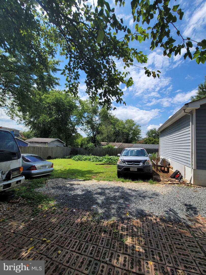 9111 YORKSHIRE LN, MANASSAS, Virginia 20111, 4 Bedrooms Bedrooms, ,3 BathroomsBathrooms,Residential,For sale,9111 YORKSHIRE LN,VAPW2099758 MLS # VAPW2099758