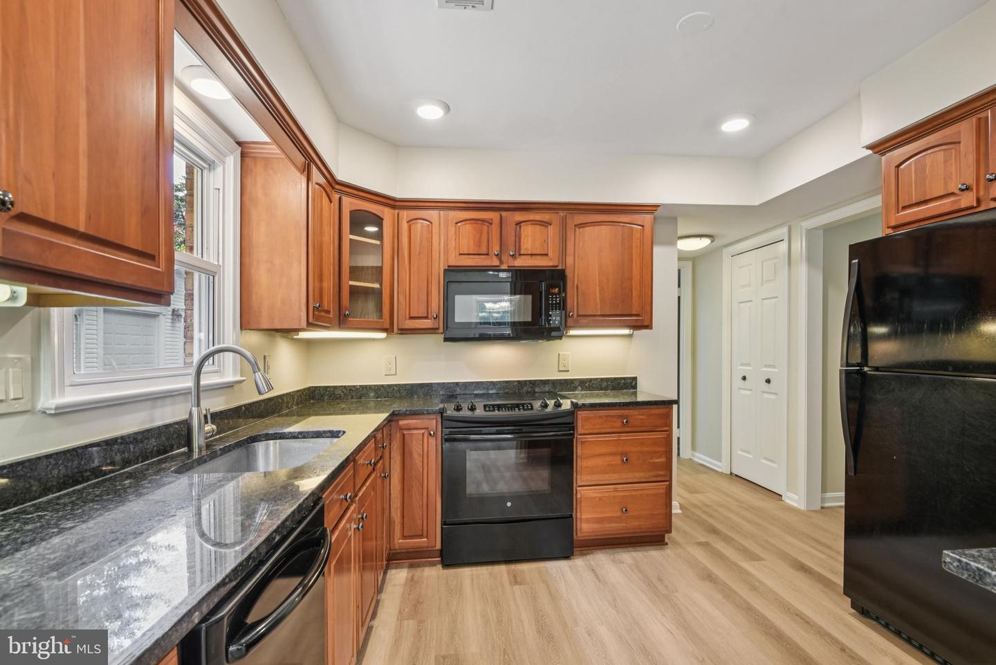 12761 ROCKWOOD LN, WOODBRIDGE, Virginia 22192, 4 Bedrooms Bedrooms, ,2 BathroomsBathrooms,Residential,For sale,12761 ROCKWOOD LN,VAPW2099780 MLS # VAPW2099780