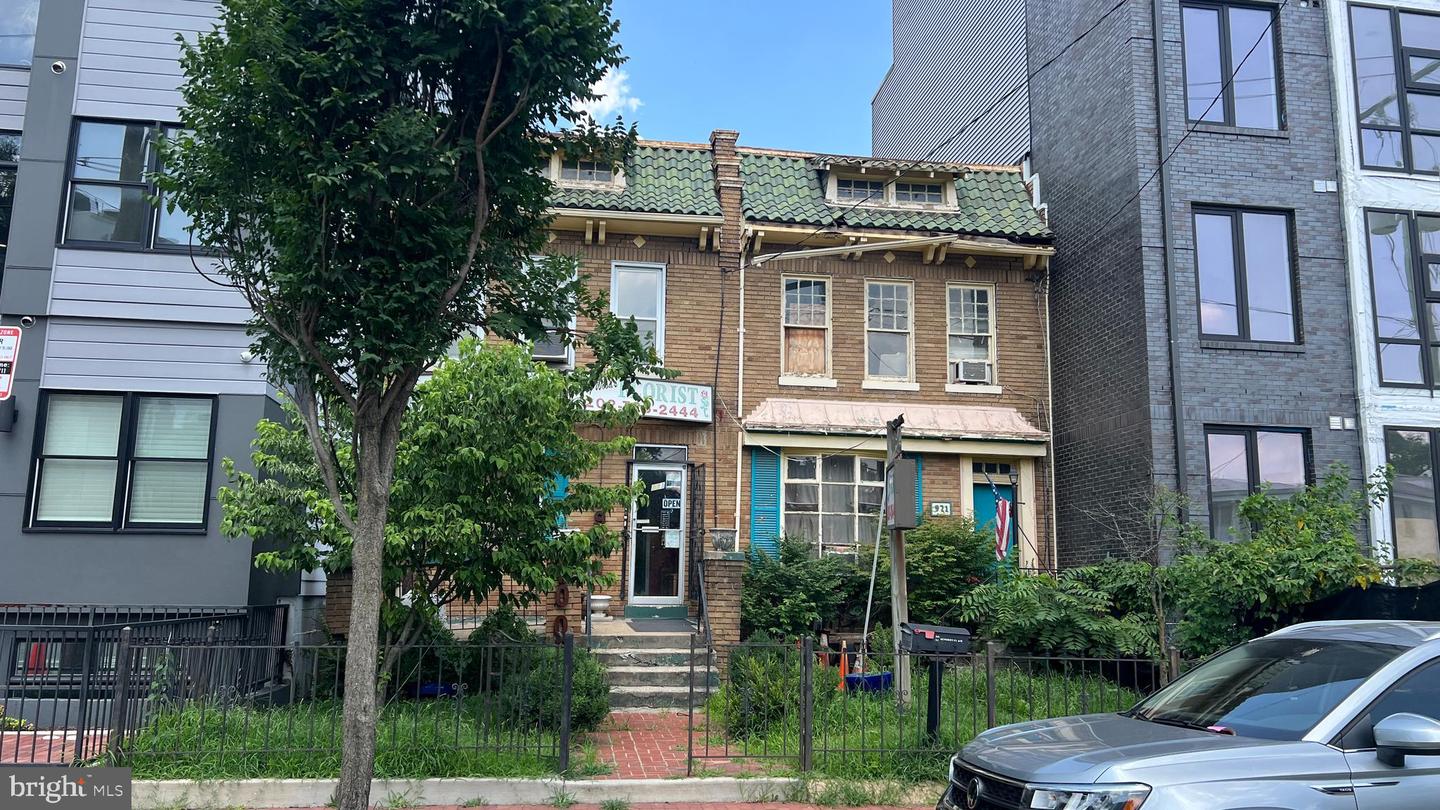 923 KENNEDY ST NW, WASHINGTON, District Of Columbia 20011, 3 Bedrooms Bedrooms, ,1 BathroomBathrooms,Residential,For sale,923 KENNEDY ST NW,DCDC2211664 MLS # DCDC2211664