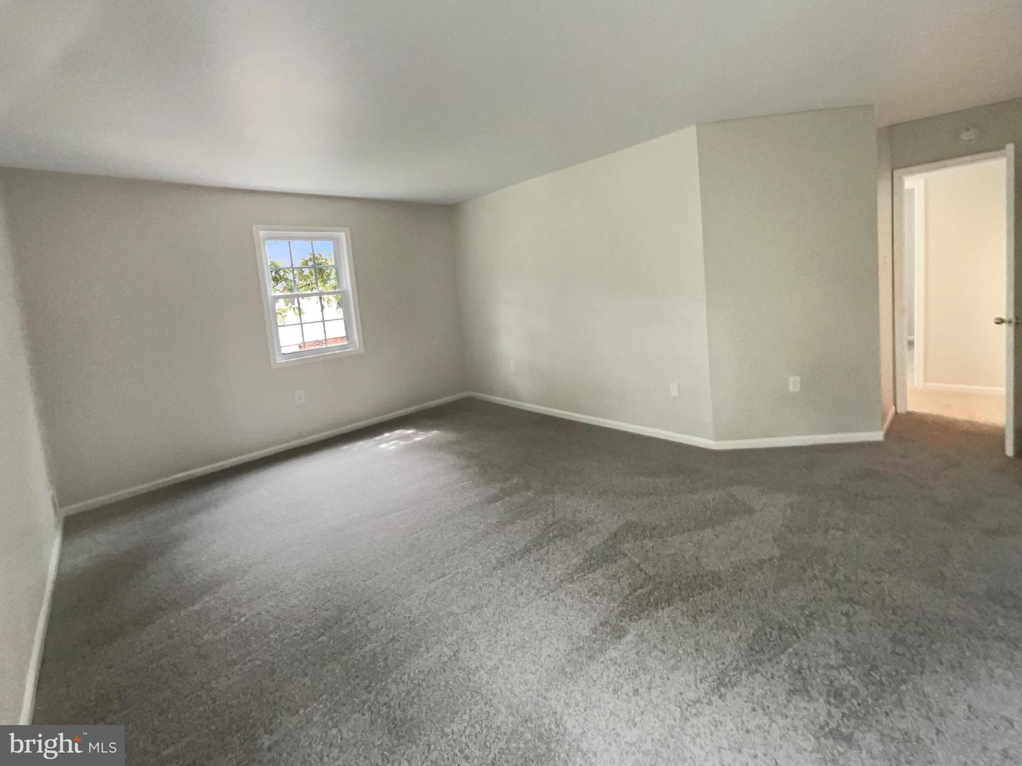 6014 TICONDEROGA CT, BURKE, Virginia 22015, 4 Bedrooms Bedrooms, ,2 BathroomsBathrooms,Residential,For sale,6014 TICONDEROGA CT,VAFX2256976 MLS # VAFX2256976