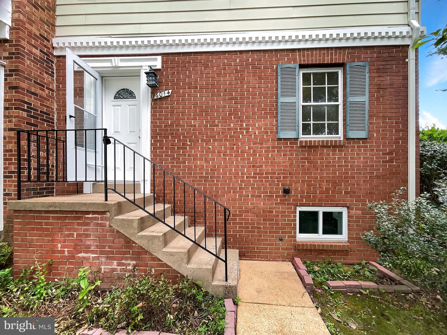 6014 TICONDEROGA CT, BURKE, Virginia 22015, 4 Bedrooms Bedrooms, ,2 BathroomsBathrooms,Residential,For sale,6014 TICONDEROGA CT,VAFX2256976 MLS # VAFX2256976
