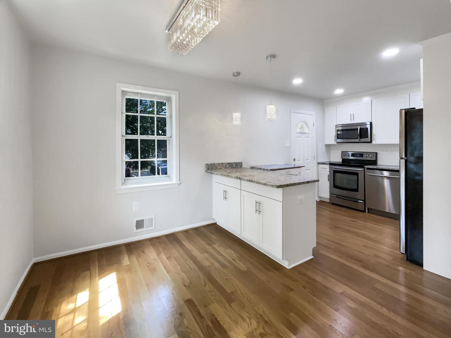 6014 TICONDEROGA CT, BURKE, Virginia 22015, 4 Bedrooms Bedrooms, ,2 BathroomsBathrooms,Residential,For sale,6014 TICONDEROGA CT,VAFX2256976 MLS # VAFX2256976