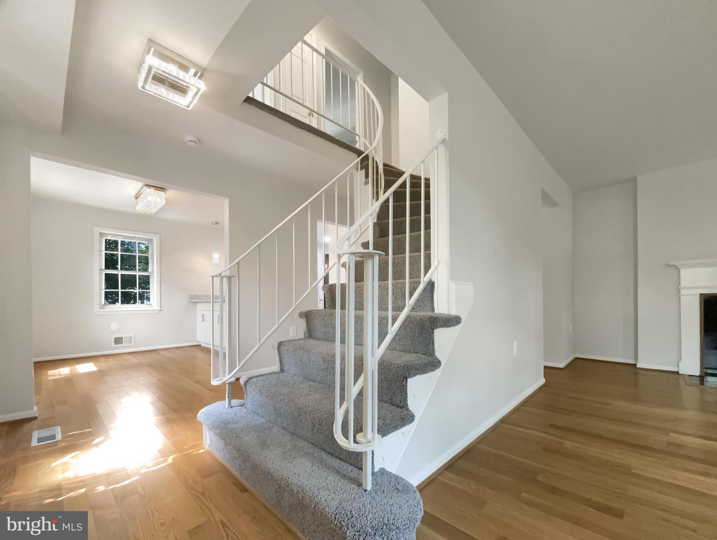 6014 TICONDEROGA CT, BURKE, Virginia 22015, 4 Bedrooms Bedrooms, ,2 BathroomsBathrooms,Residential,For sale,6014 TICONDEROGA CT,VAFX2256976 MLS # VAFX2256976