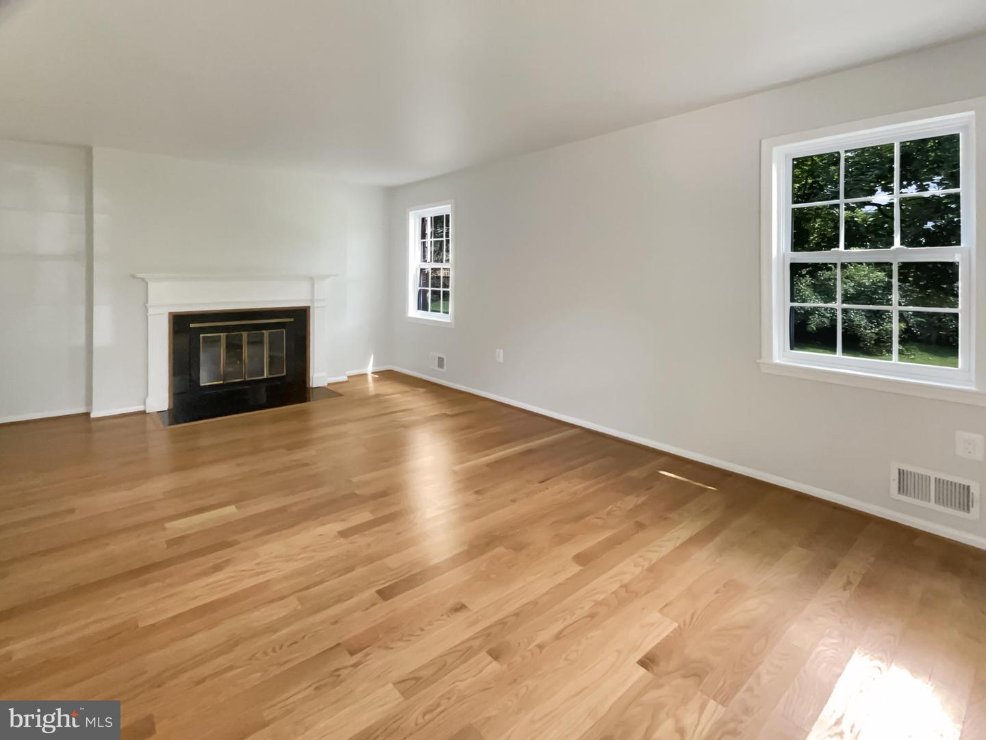 6014 TICONDEROGA CT, BURKE, Virginia 22015, 4 Bedrooms Bedrooms, ,2 BathroomsBathrooms,Residential,For sale,6014 TICONDEROGA CT,VAFX2256976 MLS # VAFX2256976