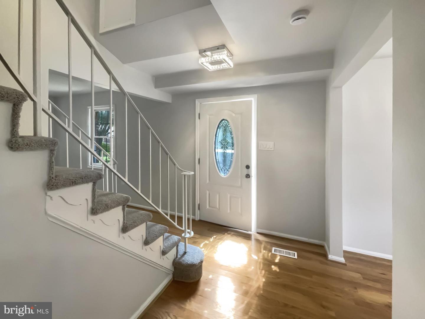 6014 TICONDEROGA CT, BURKE, Virginia 22015, 4 Bedrooms Bedrooms, ,2 BathroomsBathrooms,Residential,For sale,6014 TICONDEROGA CT,VAFX2256976 MLS # VAFX2256976