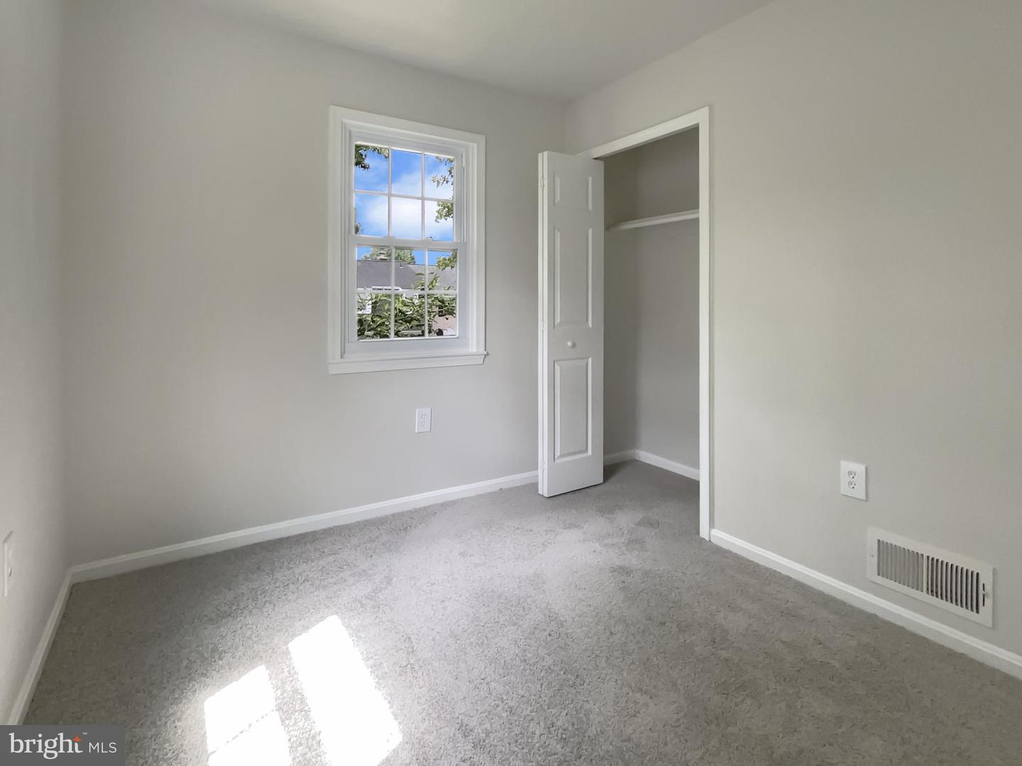 6014 TICONDEROGA CT, BURKE, Virginia 22015, 4 Bedrooms Bedrooms, ,2 BathroomsBathrooms,Residential,For sale,6014 TICONDEROGA CT,VAFX2256976 MLS # VAFX2256976