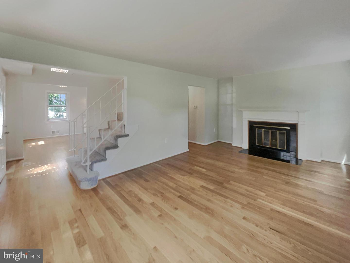 6014 TICONDEROGA CT, BURKE, Virginia 22015, 4 Bedrooms Bedrooms, ,2 BathroomsBathrooms,Residential,For sale,6014 TICONDEROGA CT,VAFX2256976 MLS # VAFX2256976
