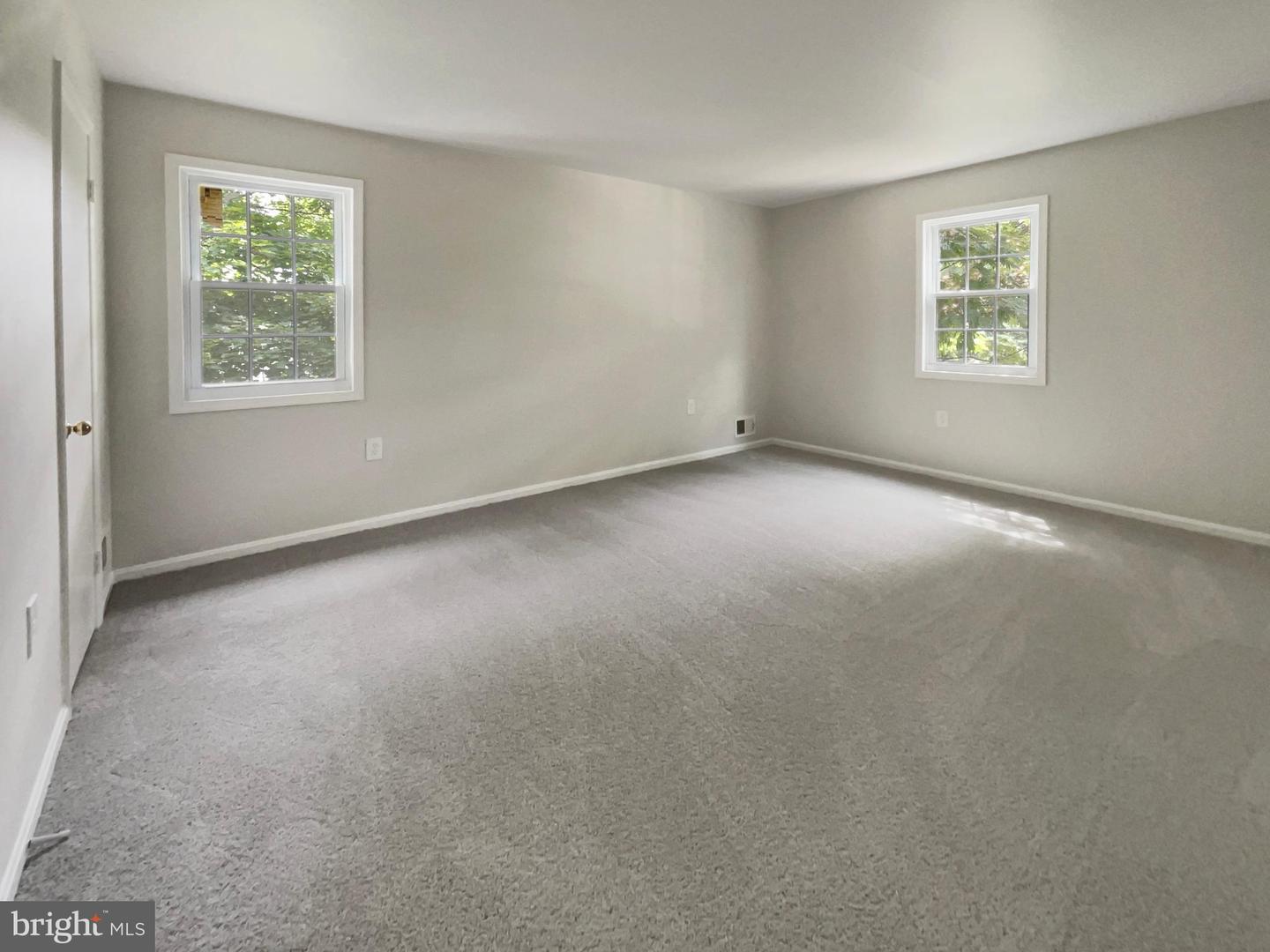 6014 TICONDEROGA CT, BURKE, Virginia 22015, 4 Bedrooms Bedrooms, ,2 BathroomsBathrooms,Residential,For sale,6014 TICONDEROGA CT,VAFX2256976 MLS # VAFX2256976