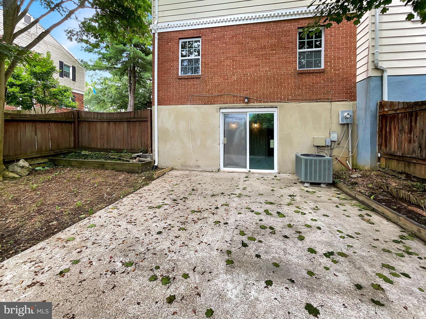 6014 TICONDEROGA CT, BURKE, Virginia 22015, 4 Bedrooms Bedrooms, ,2 BathroomsBathrooms,Residential,For sale,6014 TICONDEROGA CT,VAFX2256976 MLS # VAFX2256976