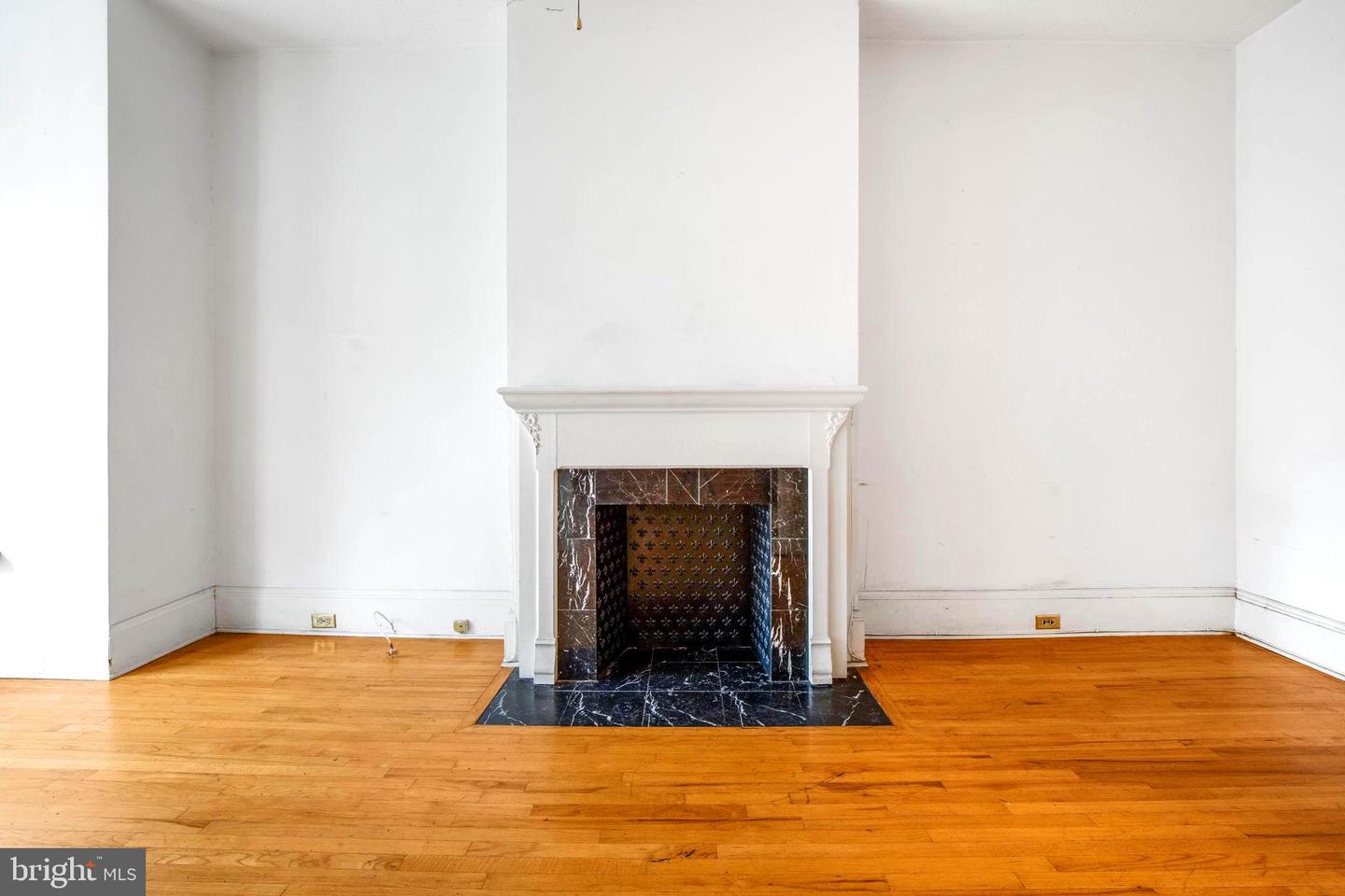 1347 IRVING ST NW, WASHINGTON, District Of Columbia 20010, 5 Bedrooms Bedrooms, ,2 BathroomsBathrooms,Residential,For sale,1347 IRVING ST NW,DCDC2211668 MLS # DCDC2211668