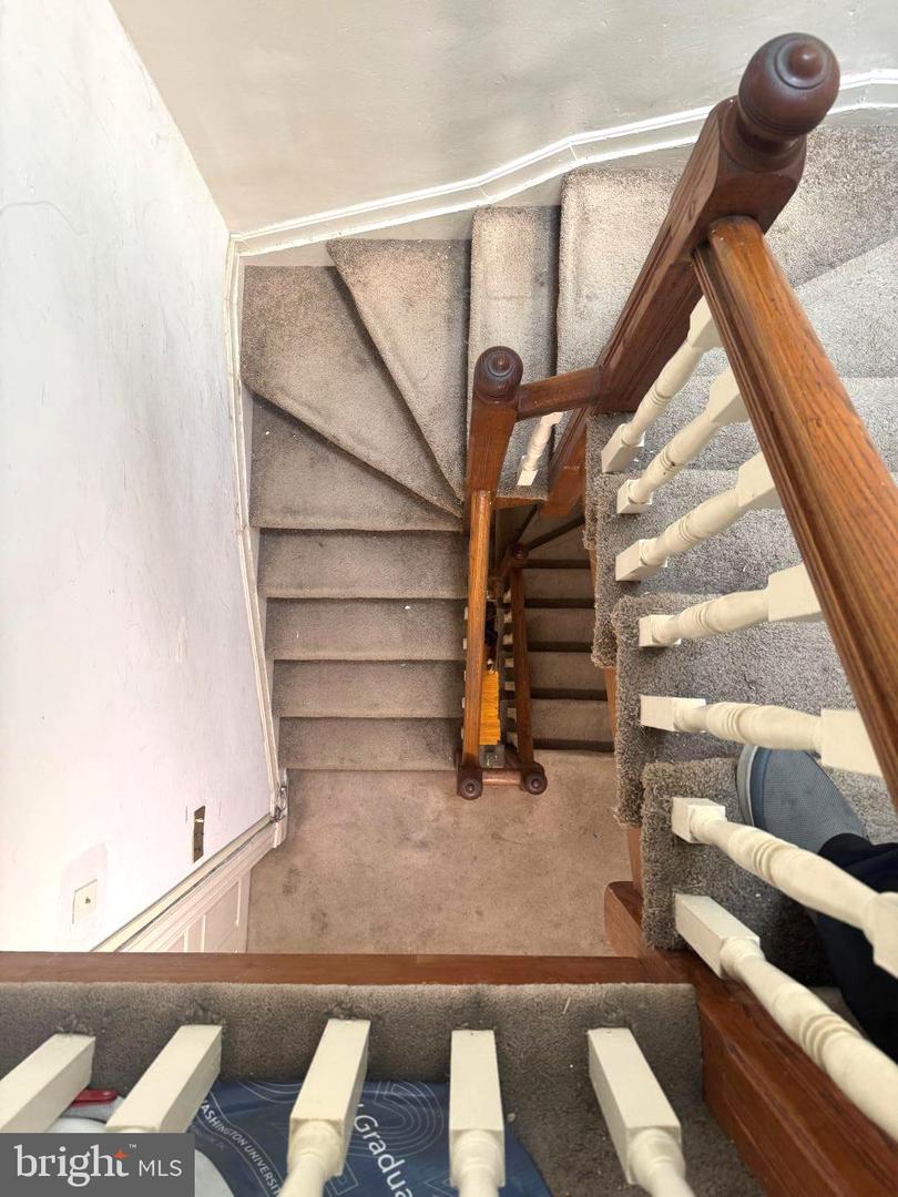 1347 IRVING ST NW, WASHINGTON, District Of Columbia 20010, 5 Bedrooms Bedrooms, ,2 BathroomsBathrooms,Residential,For sale,1347 IRVING ST NW,DCDC2211668 MLS # DCDC2211668