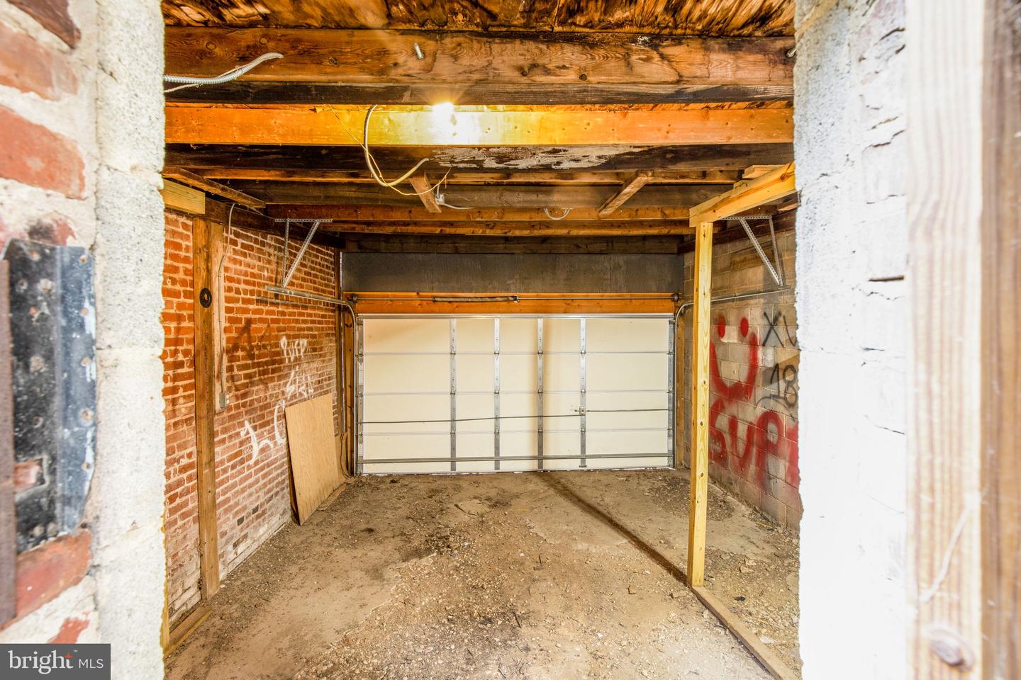 1347 IRVING ST NW, WASHINGTON, District Of Columbia 20010, 5 Bedrooms Bedrooms, ,2 BathroomsBathrooms,Residential,For sale,1347 IRVING ST NW,DCDC2211668 MLS # DCDC2211668