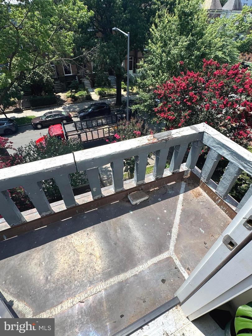 1347 IRVING ST NW, WASHINGTON, District Of Columbia 20010, 5 Bedrooms Bedrooms, ,2 BathroomsBathrooms,Residential,For sale,1347 IRVING ST NW,DCDC2211668 MLS # DCDC2211668