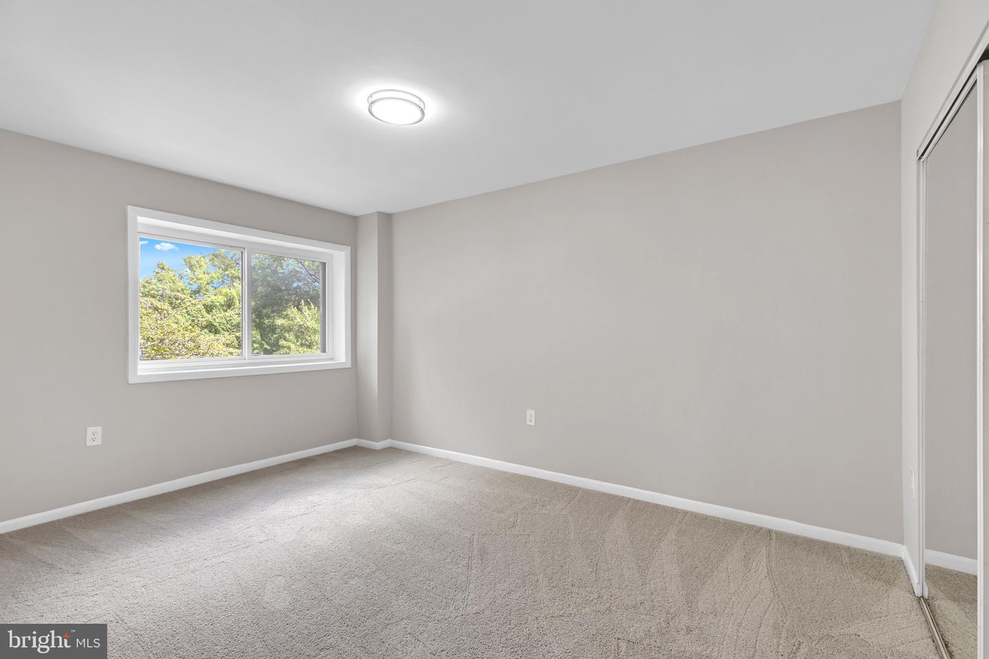 3314 S 28TH ST S #203, ALEXANDRIA, Virginia 22302, 2 Bedrooms Bedrooms, ,1 BathroomBathrooms,Residential,For sale,3314 S 28TH ST S #203,VAAX2047762 MLS # VAAX2047762