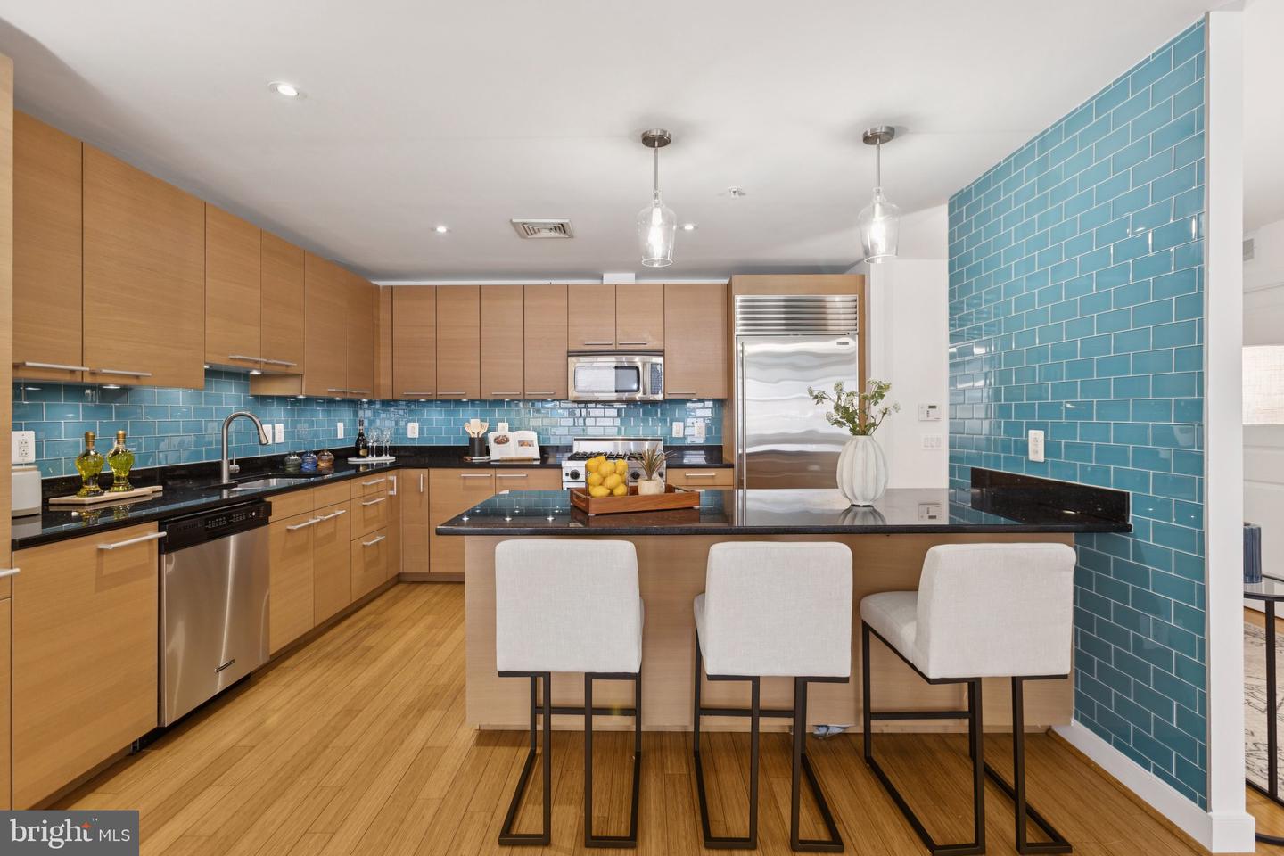 2425 L ST NW #210, WASHINGTON, District Of Columbia 20037, 2 Bedrooms Bedrooms, ,2 BathroomsBathrooms,Residential,For sale,2425 L ST NW #210,DCDC2211702 MLS # DCDC2211702