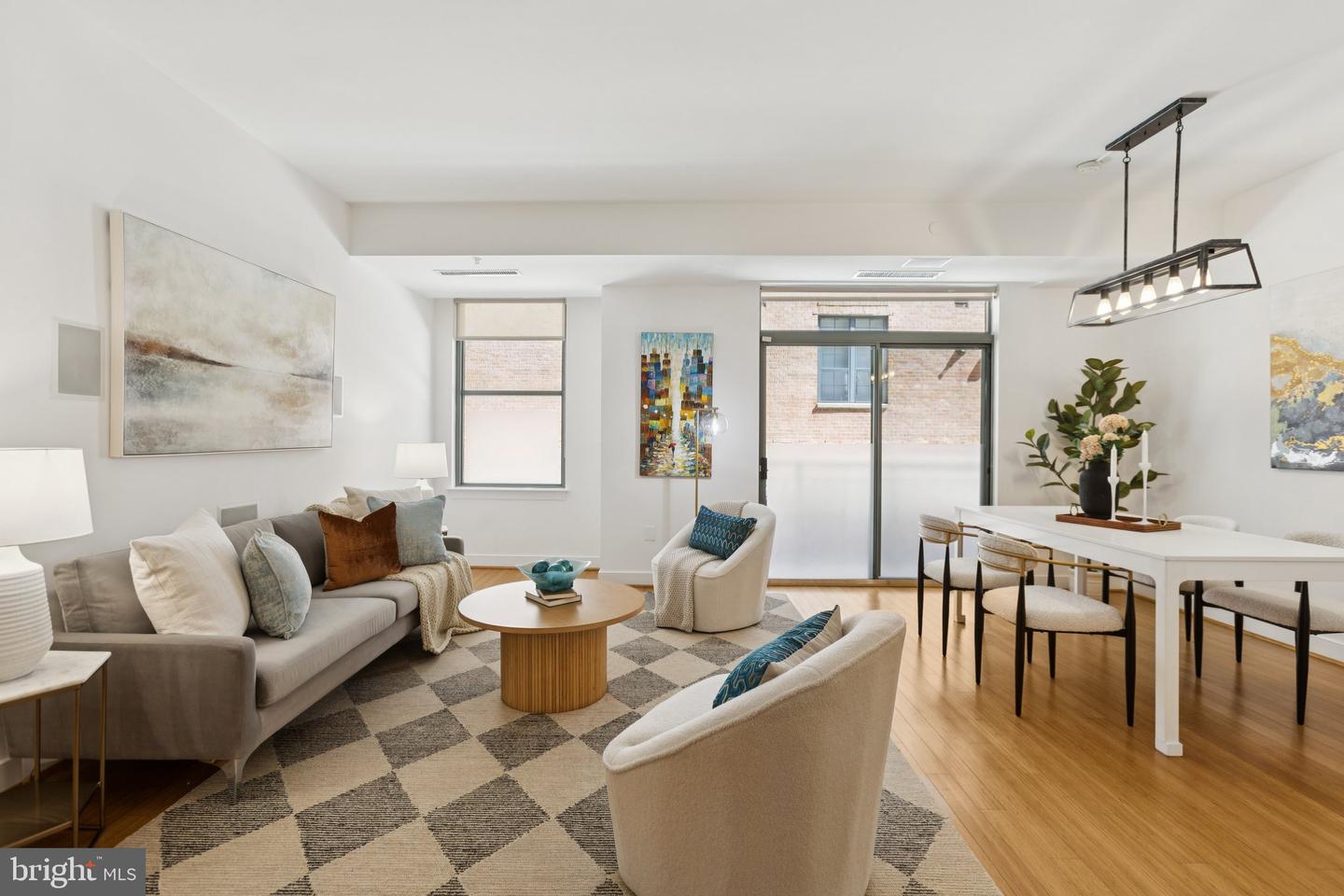 2425 L ST NW #210, WASHINGTON, District Of Columbia 20037, 2 Bedrooms Bedrooms, ,2 BathroomsBathrooms,Residential,For sale,2425 L ST NW #210,DCDC2211702 MLS # DCDC2211702