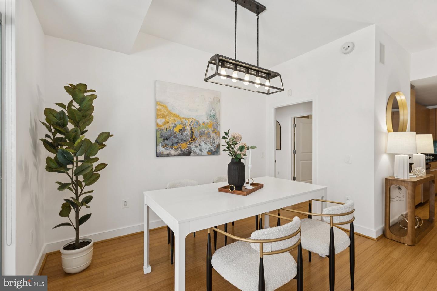 2425 L ST NW #210, WASHINGTON, District Of Columbia 20037, 2 Bedrooms Bedrooms, ,2 BathroomsBathrooms,Residential,For sale,2425 L ST NW #210,DCDC2211702 MLS # DCDC2211702