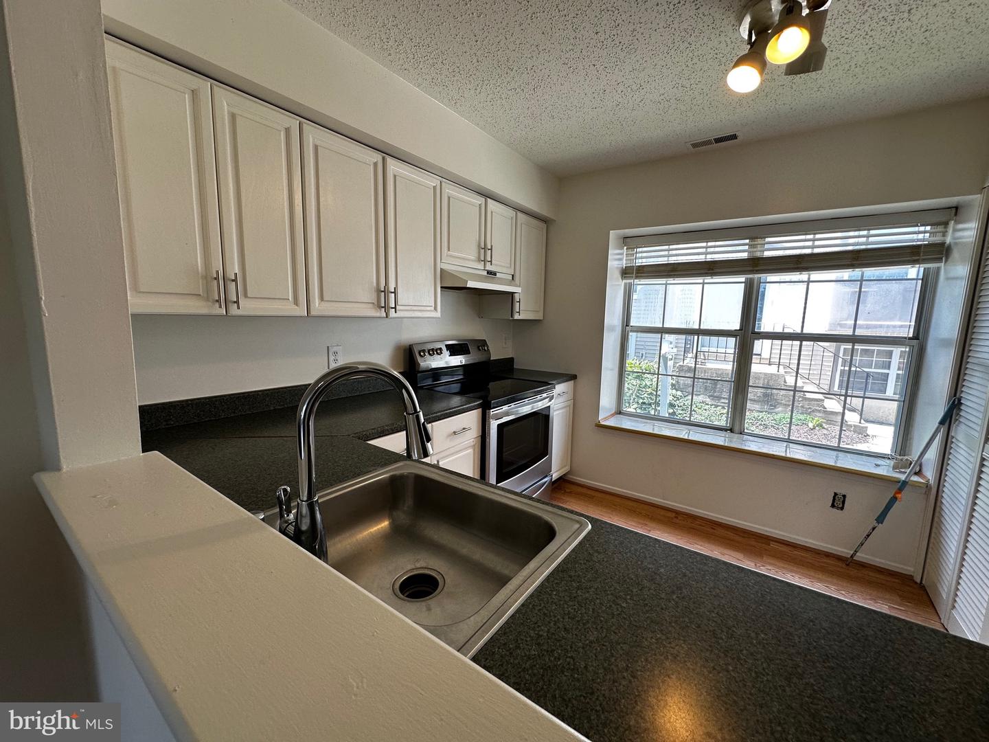 5976 ANNABERG PL #168, BURKE, Virginia 22015, 3 Bedrooms Bedrooms, ,3 BathroomsBathrooms,Residential,For sale,5976 ANNABERG PL #168,VAFX2257044 MLS # VAFX2257044