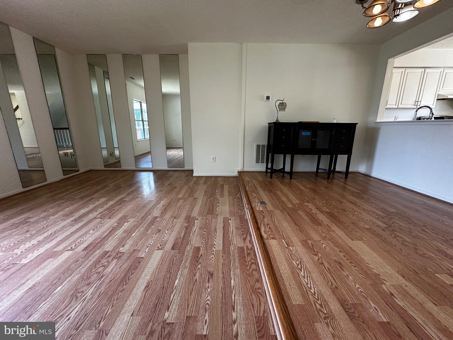 5976 ANNABERG PL #168, BURKE, Virginia 22015, 3 Bedrooms Bedrooms, ,3 BathroomsBathrooms,Residential,For sale,5976 ANNABERG PL #168,VAFX2257044 MLS # VAFX2257044