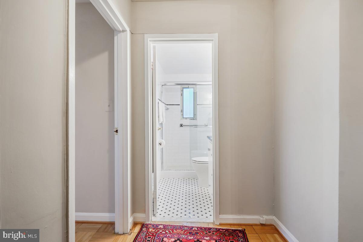 5315 CONNECTICUT AVE NW #605, WASHINGTON, District Of Columbia 20015, 2 Bedrooms Bedrooms, ,1 BathroomBathrooms,Residential,For sale,5315 CONNECTICUT AVE NW #605,DCDC2211706 MLS # DCDC2211706