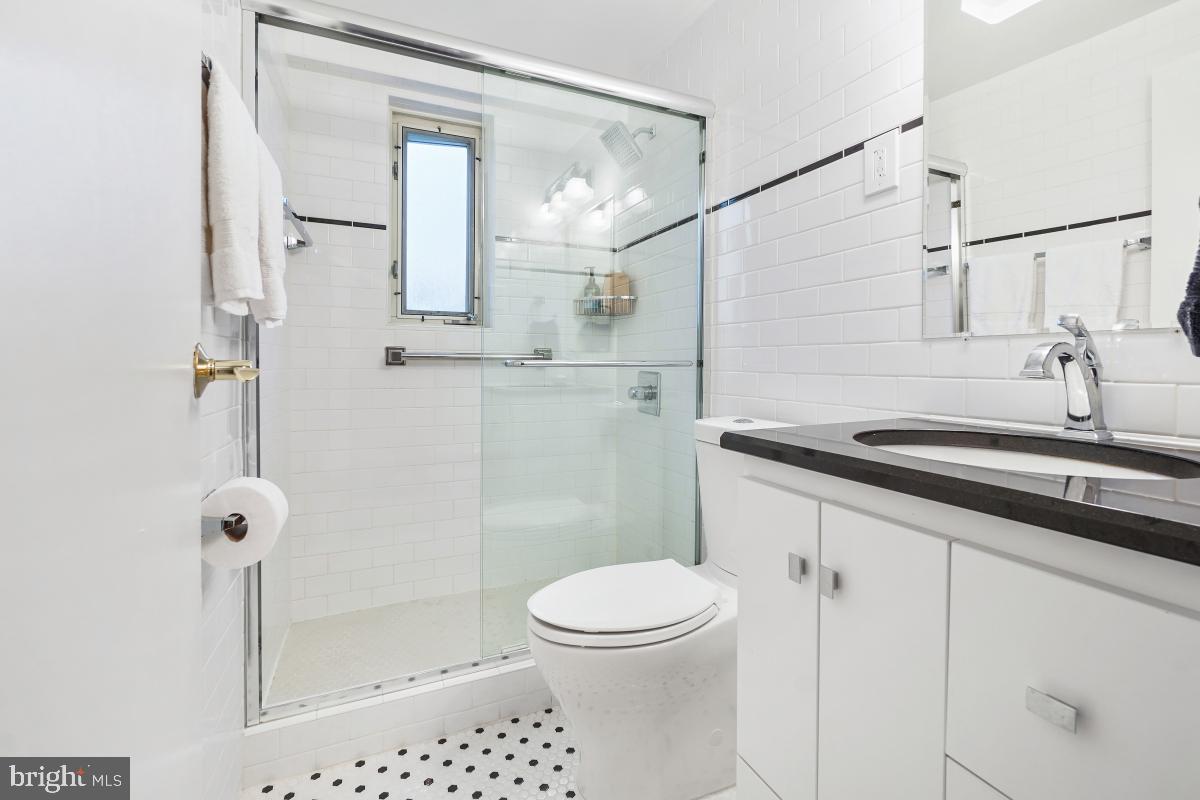 5315 CONNECTICUT AVE NW #605, WASHINGTON, District Of Columbia 20015, 2 Bedrooms Bedrooms, ,1 BathroomBathrooms,Residential,For sale,5315 CONNECTICUT AVE NW #605,DCDC2211706 MLS # DCDC2211706