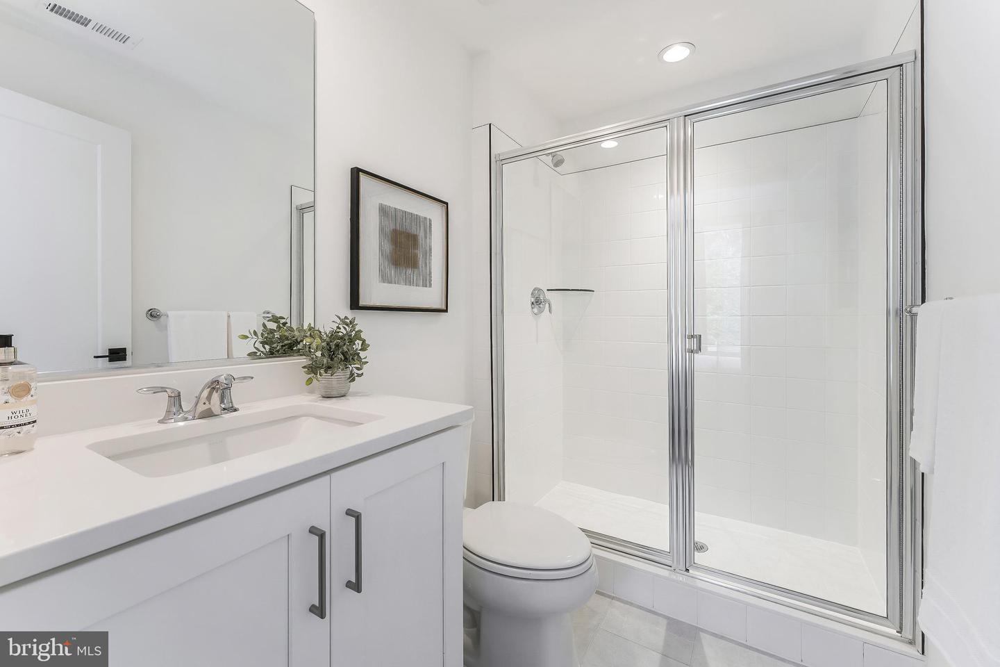 1974 ROLAND CLARKE PL, RESTON, Virginia 20191, 3 Bedrooms Bedrooms, ,3 BathroomsBathrooms,Residential,For sale,1974 ROLAND CLARKE PL,VAFX2257056 MLS # VAFX2257056