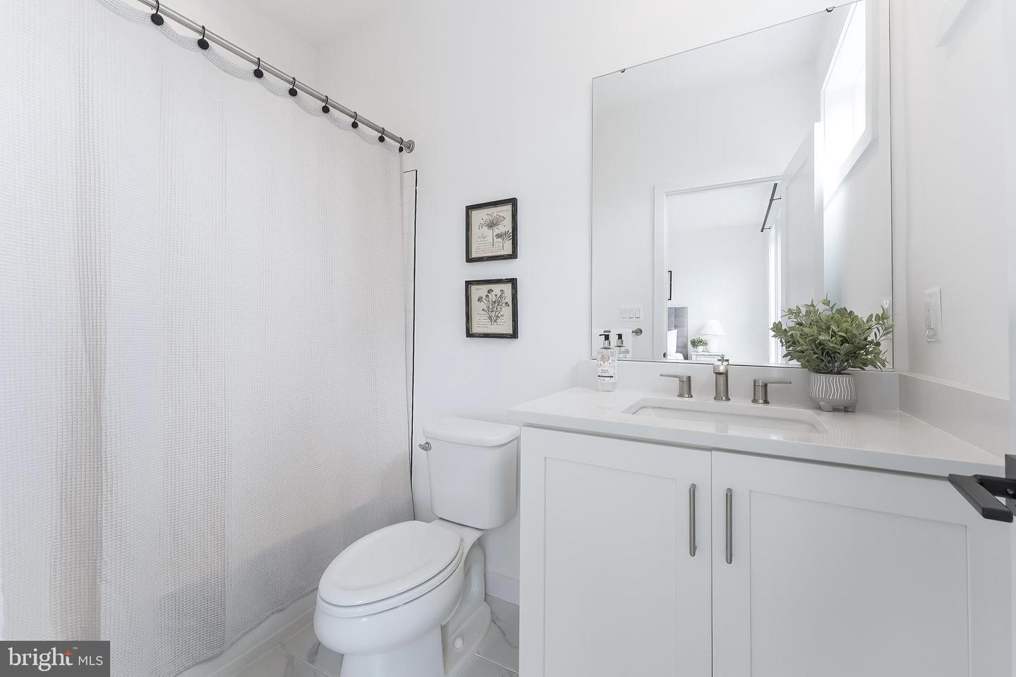 1974 ROLAND CLARKE PL, RESTON, Virginia 20191, 3 Bedrooms Bedrooms, ,3 BathroomsBathrooms,Residential,For sale,1974 ROLAND CLARKE PL,VAFX2257056 MLS # VAFX2257056