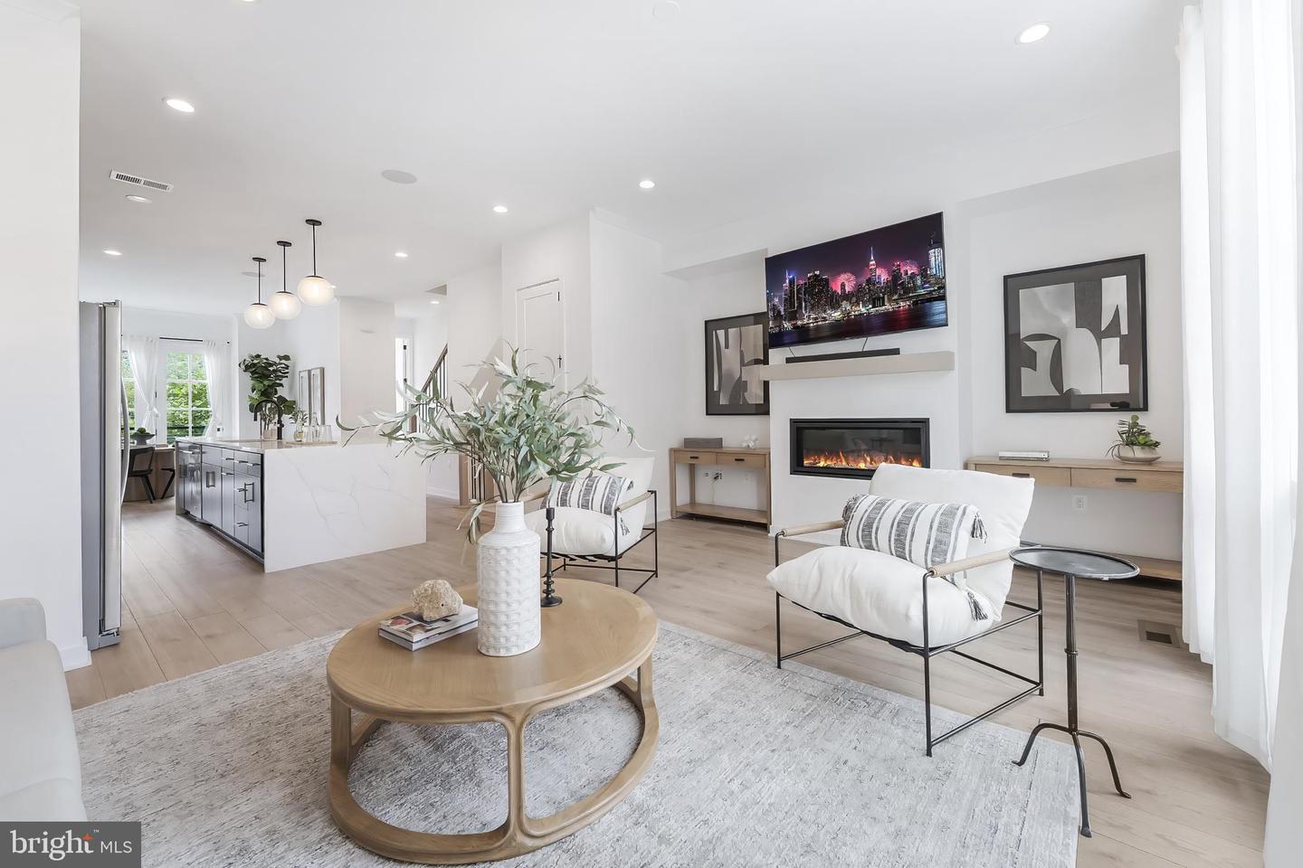 1974 ROLAND CLARKE PL, RESTON, Virginia 20191, 3 Bedrooms Bedrooms, ,3 BathroomsBathrooms,Residential,For sale,1974 ROLAND CLARKE PL,VAFX2257056 MLS # VAFX2257056