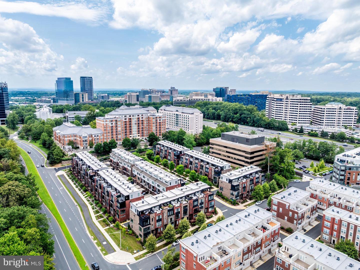 1974 ROLAND CLARKE PL, RESTON, Virginia 20191, 3 Bedrooms Bedrooms, ,3 BathroomsBathrooms,Residential,For sale,1974 ROLAND CLARKE PL,VAFX2257056 MLS # VAFX2257056