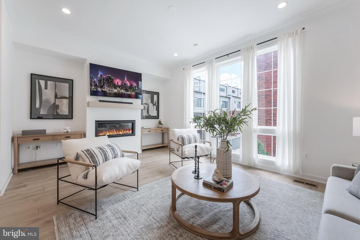 1974 ROLAND CLARKE PL, RESTON, Virginia 20191, 3 Bedrooms Bedrooms, ,3 BathroomsBathrooms,Residential,For sale,1974 ROLAND CLARKE PL,VAFX2257056 MLS # VAFX2257056