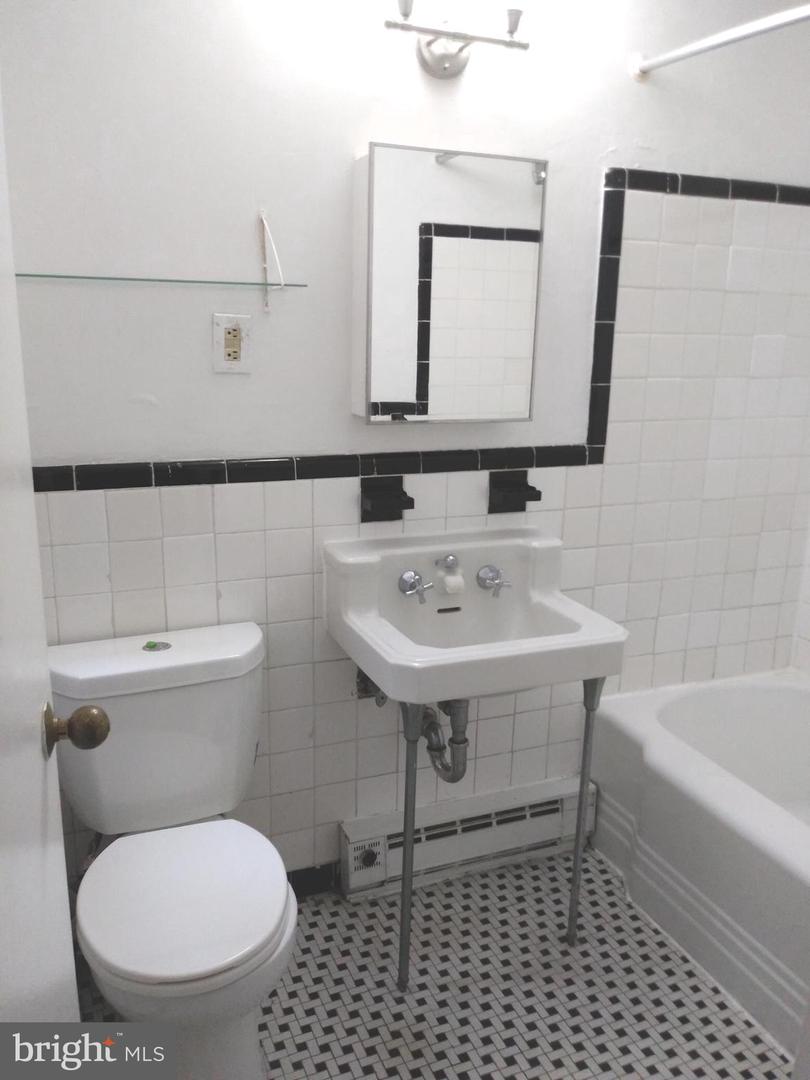 2141 I ST NW #512, WASHINGTON, District Of Columbia 20037, ,1 BathroomBathrooms,Residential,For sale,2141 I ST NW #512,DCDC2211710 MLS # DCDC2211710