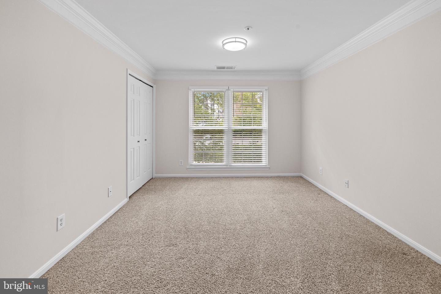 244 S REYNOLDS ST #405, ALEXANDRIA, Virginia 22304, 2 Bedrooms Bedrooms, ,2 BathroomsBathrooms,Residential,For sale,244 S REYNOLDS ST #405,VAAX2047772 MLS # VAAX2047772