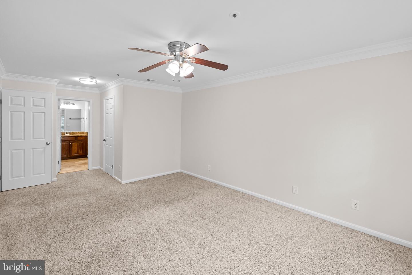 244 S REYNOLDS ST #405, ALEXANDRIA, Virginia 22304, 2 Bedrooms Bedrooms, ,2 BathroomsBathrooms,Residential,For sale,244 S REYNOLDS ST #405,VAAX2047772 MLS # VAAX2047772