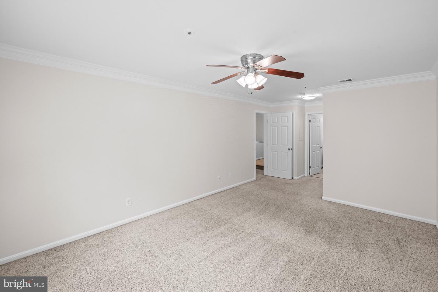 244 S REYNOLDS ST #405, ALEXANDRIA, Virginia 22304, 2 Bedrooms Bedrooms, ,2 BathroomsBathrooms,Residential,For sale,244 S REYNOLDS ST #405,VAAX2047772 MLS # VAAX2047772