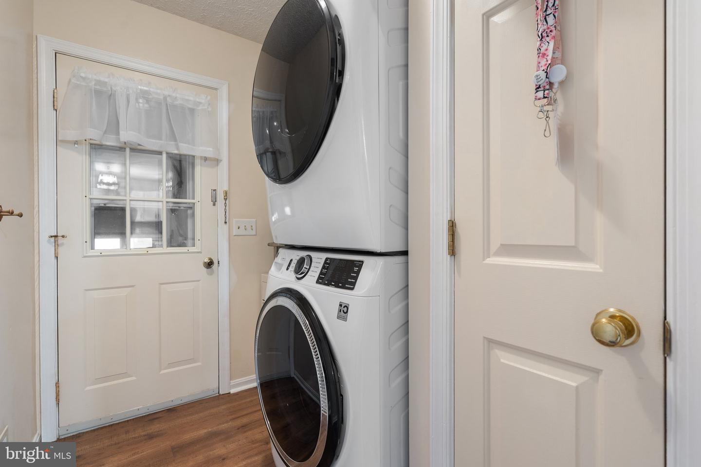 9128 WOODBROOK LN, CULPEPER, Virginia 22701, 4 Bedrooms Bedrooms, ,3 BathroomsBathrooms,Residential,For sale,9128 WOODBROOK LN,VACU2011054 MLS # VACU2011054