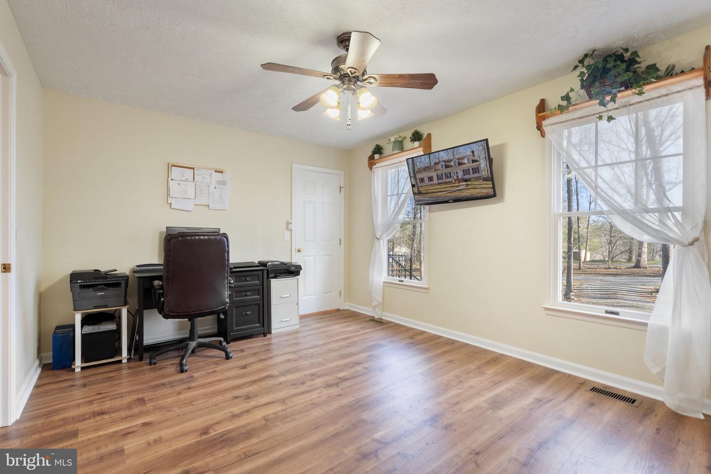 9128 WOODBROOK LN, CULPEPER, Virginia 22701, 4 Bedrooms Bedrooms, ,3 BathroomsBathrooms,Residential,For sale,9128 WOODBROOK LN,VACU2011054 MLS # VACU2011054