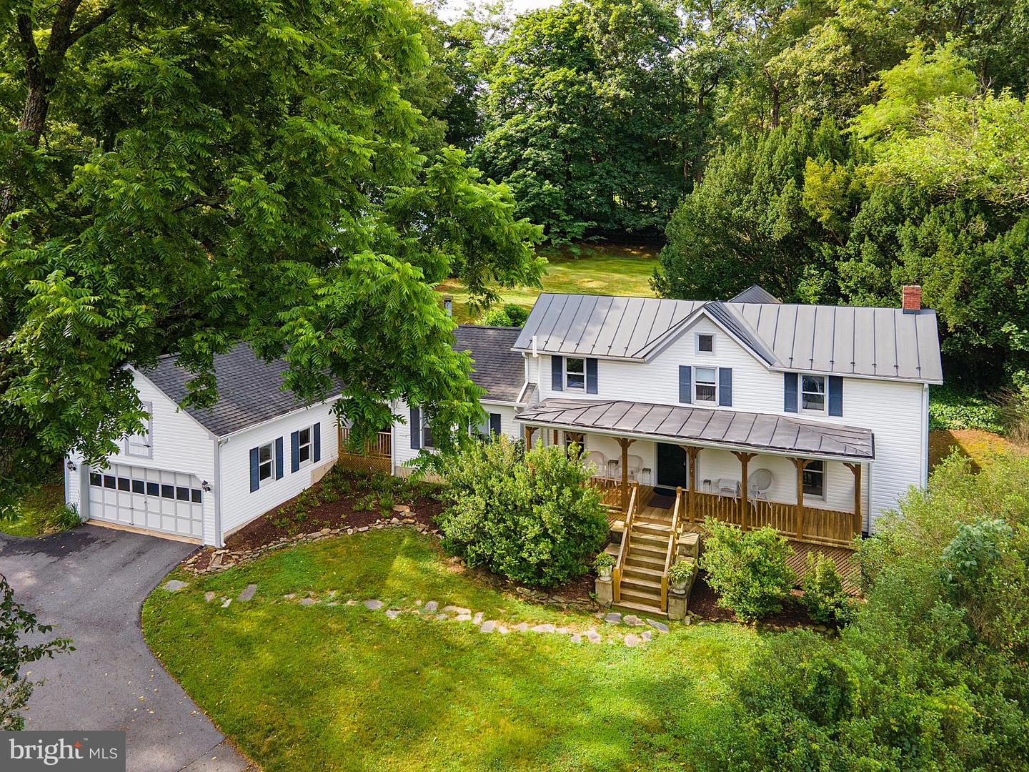 35739 HAYMAN LN, ROUND HILL, Virginia 20141, 3 Bedrooms Bedrooms, ,2 BathroomsBathrooms,Residential,For sale,35739 HAYMAN LN,VALO2095024 MLS # VALO2095024