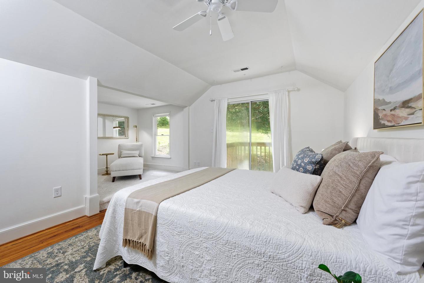 35739 HAYMAN LN, ROUND HILL, Virginia 20141, 3 Bedrooms Bedrooms, ,2 BathroomsBathrooms,Residential,For sale,35739 HAYMAN LN,VALO2095024 MLS # VALO2095024