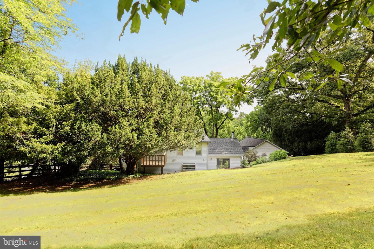 35739 HAYMAN LN, ROUND HILL, Virginia 20141, 3 Bedrooms Bedrooms, ,2 BathroomsBathrooms,Residential,For sale,35739 HAYMAN LN,VALO2095024 MLS # VALO2095024