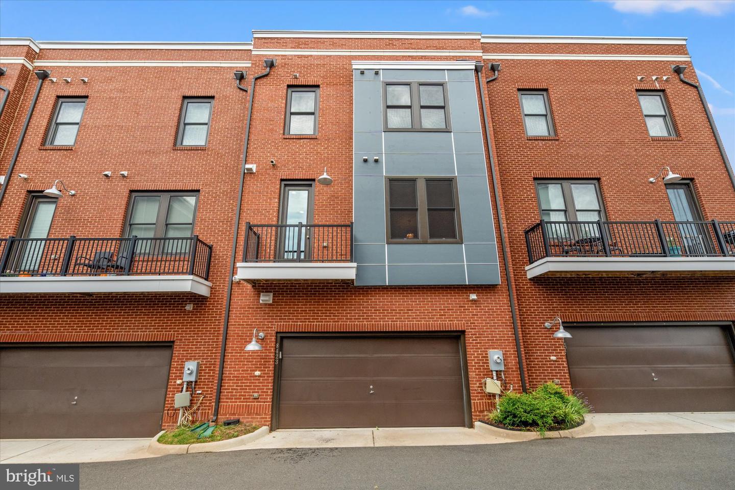 8423 REFORMATORY WAY, LORTON, Virginia 22079, 3 Bedrooms Bedrooms, ,2 BathroomsBathrooms,Residential,For sale,8423 REFORMATORY WAY,VAFX2240432 MLS # VAFX2240432