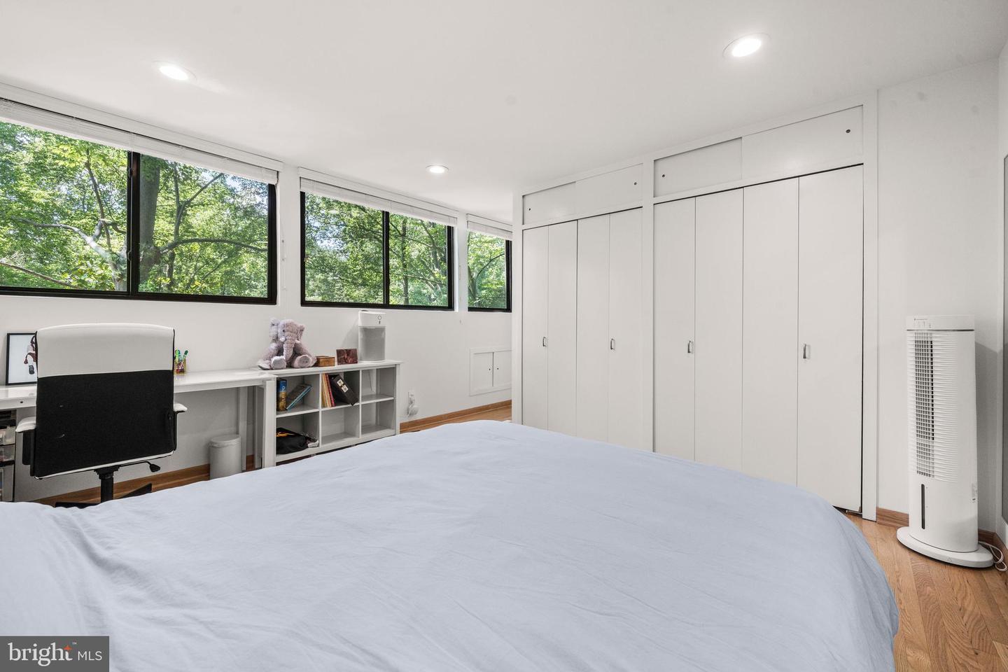 2855 DAVENPORT ST NW, WASHINGTON, District Of Columbia 20008, 5 Bedrooms Bedrooms, ,3 BathroomsBathrooms,Residential,For sale,2855 DAVENPORT ST NW,DCDC2204110 MLS # DCDC2204110
