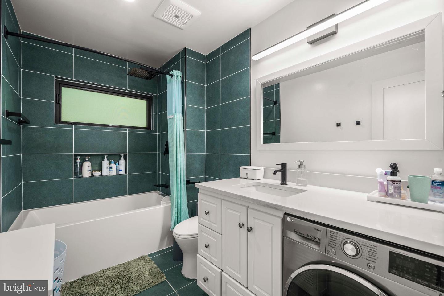 2855 DAVENPORT ST NW, WASHINGTON, District Of Columbia 20008, 5 Bedrooms Bedrooms, ,3 BathroomsBathrooms,Residential,For sale,2855 DAVENPORT ST NW,DCDC2204110 MLS # DCDC2204110