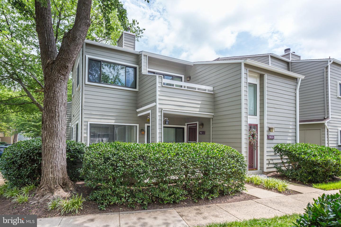 1963-A VILLARIDGE DR, RESTON, Virginia 20191, 2 Bedrooms Bedrooms, ,1 BathroomBathrooms,Residential,For sale,1963-A VILLARIDGE DR,VAFX2246630 MLS # VAFX2246630