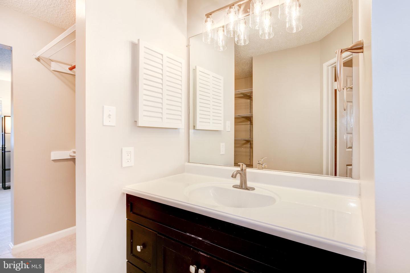1963-A VILLARIDGE DR, RESTON, Virginia 20191, 2 Bedrooms Bedrooms, ,1 BathroomBathrooms,Residential,For sale,1963-A VILLARIDGE DR,VAFX2246630 MLS # VAFX2246630